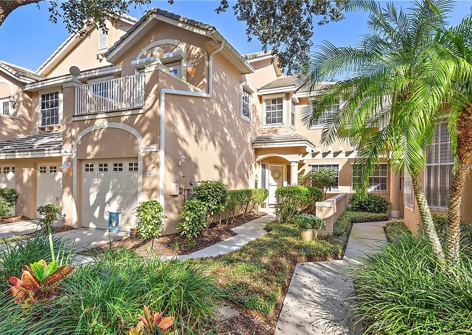 1st image of 409 Fan Palm Ct NE