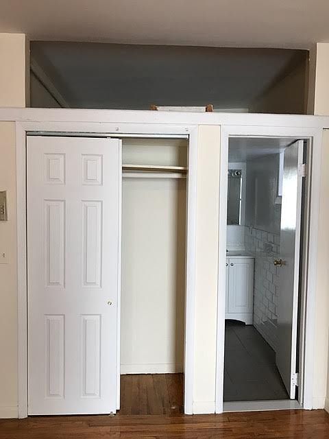 2nd image of 307 E 9th St APT 1CR