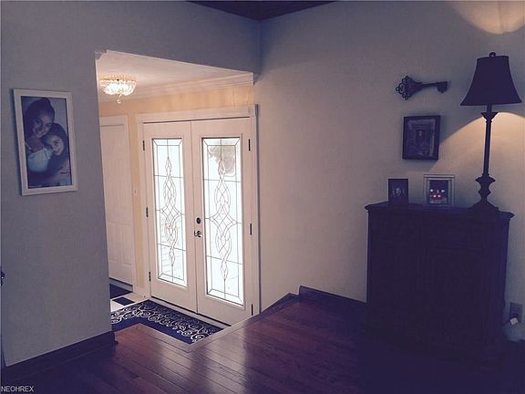 4th image of 3041 Belmont Dr