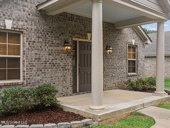 2nd image of 121 Woolfolk Rd