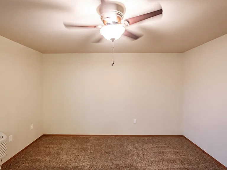 Lafayette Place Apartments — Photo 121