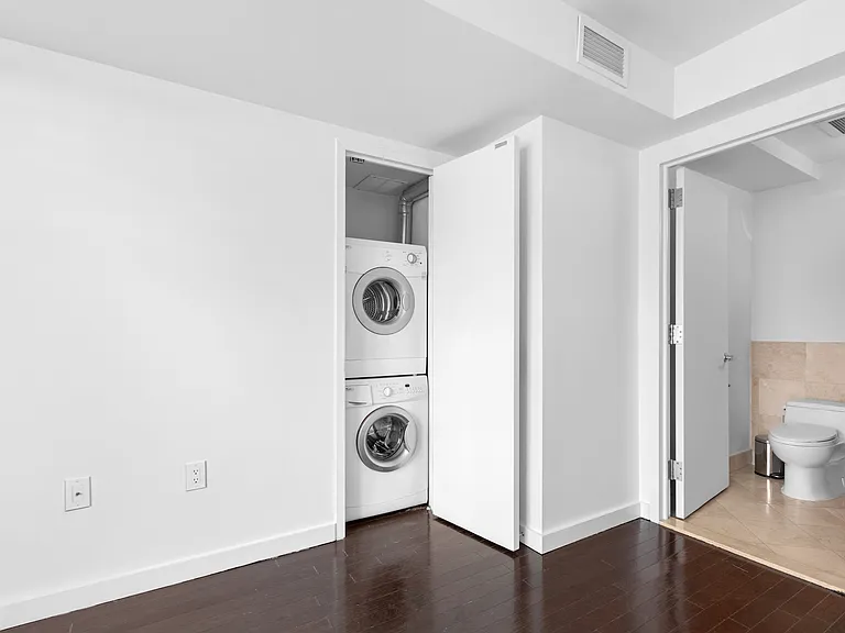 180 Hester St #PENTHOUSE — Photo 8