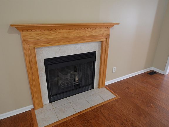 5th image of 3395 Damion Dr