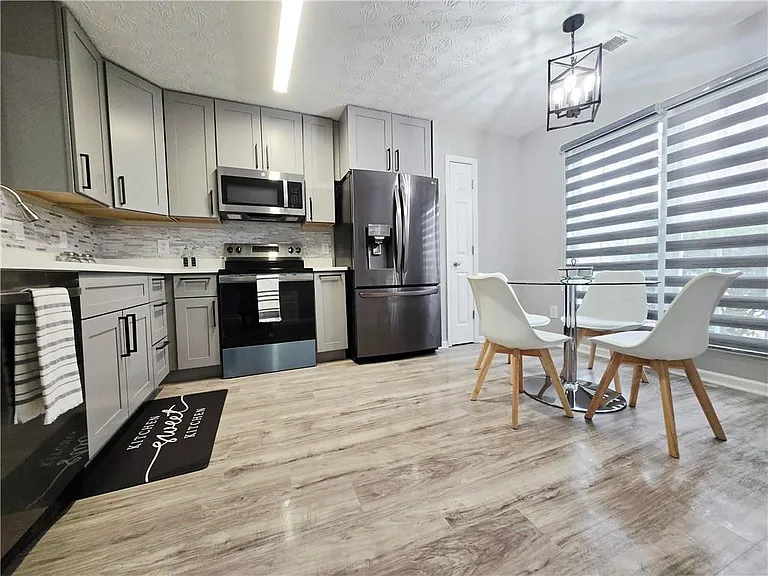 2430 Piering Dr — Photo 12