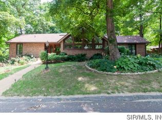 210 Hillcrest Dr, Glen Carbon, IL 62034