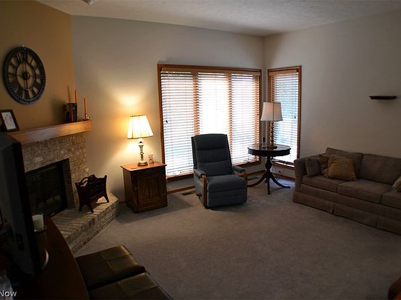 4th image of 33111 Wren Haven St