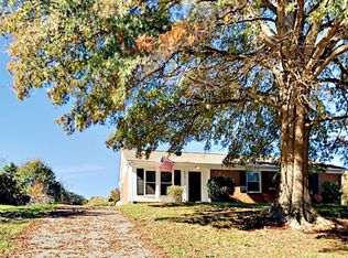 8816 Windsong Dr, Charlotte, NC 28273