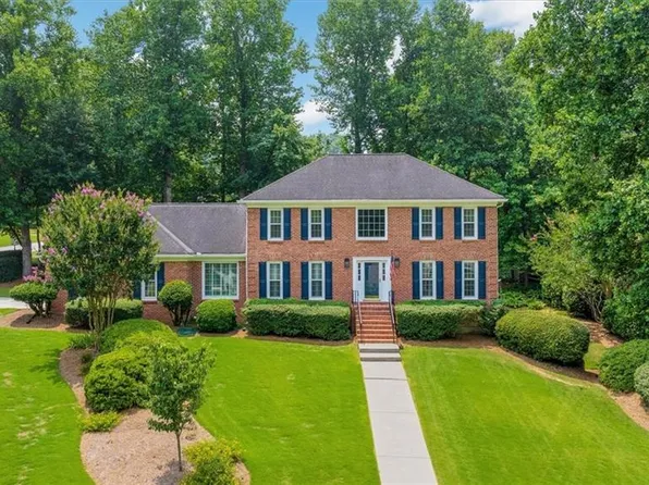 5412 Tally Green Dr, Marietta, GA 30068