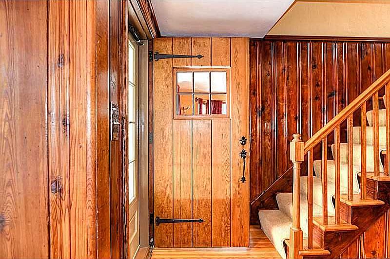 2nd image of 33 Taylor St
