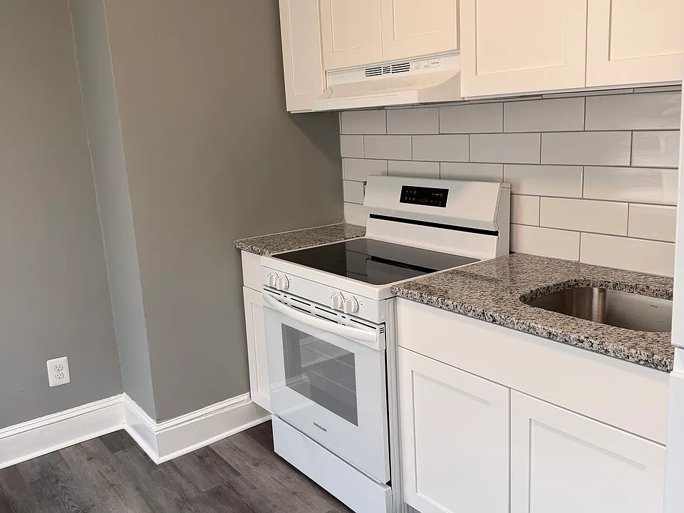 1 Ryers Ave #2
