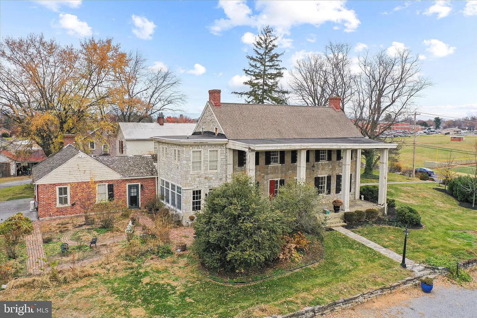 431 Leitersburg St photo 1