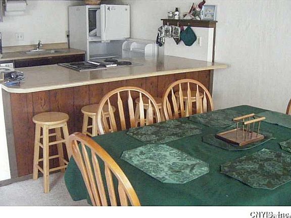 3rd image of 2016 Alpha Cir APT 15E