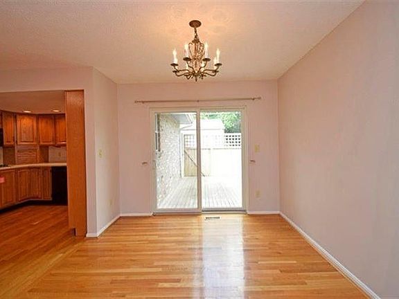 5th image of 10817 Surfwood Ln