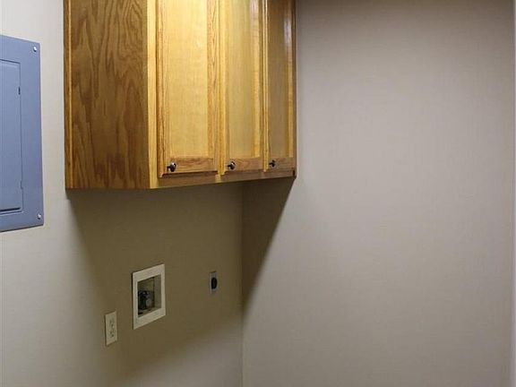 4th image of 57945 Joffrion St #2