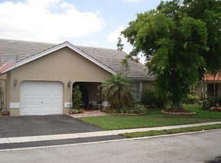 12105 NW 35th Pl, Sunrise, FL 33323