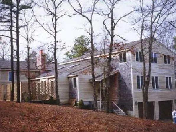 44 Livingston Dr, Plymouth, MA 02360