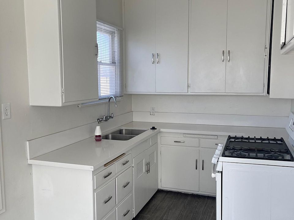 1st image of 4229 Leimert Blvd APT 4