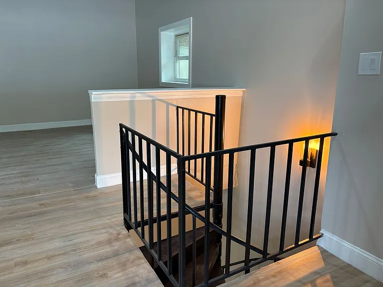 110 Railroad Ave — Photo 22