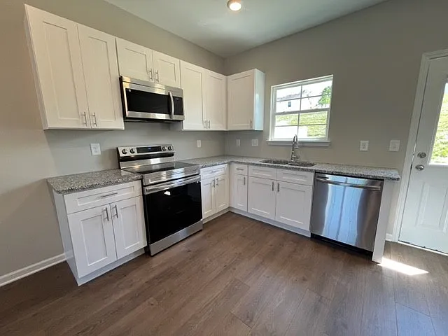 218 Tara Ct — Photo 5