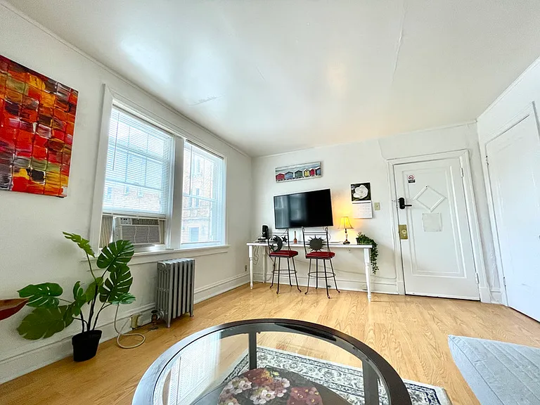 6647 Berthold Ave #1W — Photo 3