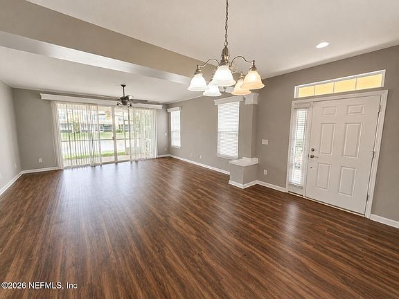 3rd image of 13414 ENGLISH PEAK Court