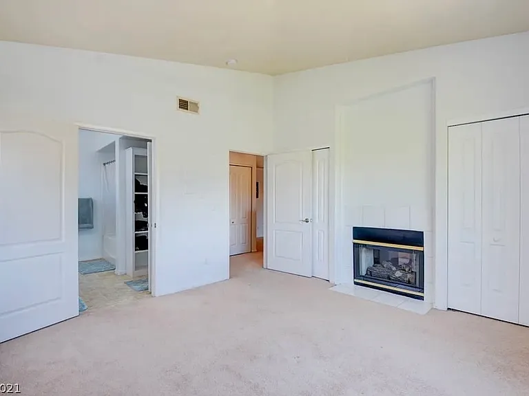 1501 Blackcombe St #203 — Photo 4