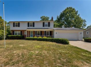 4185 Adeer Dr, Canfield, OH 44406