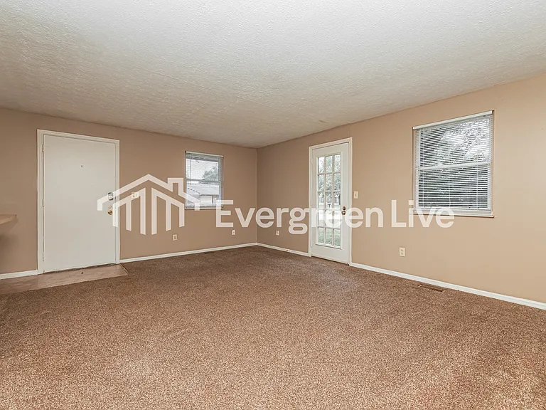8199 Mount Charles Dr — Photo 6