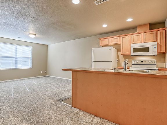 5th image of 6136 NE 14th Ct