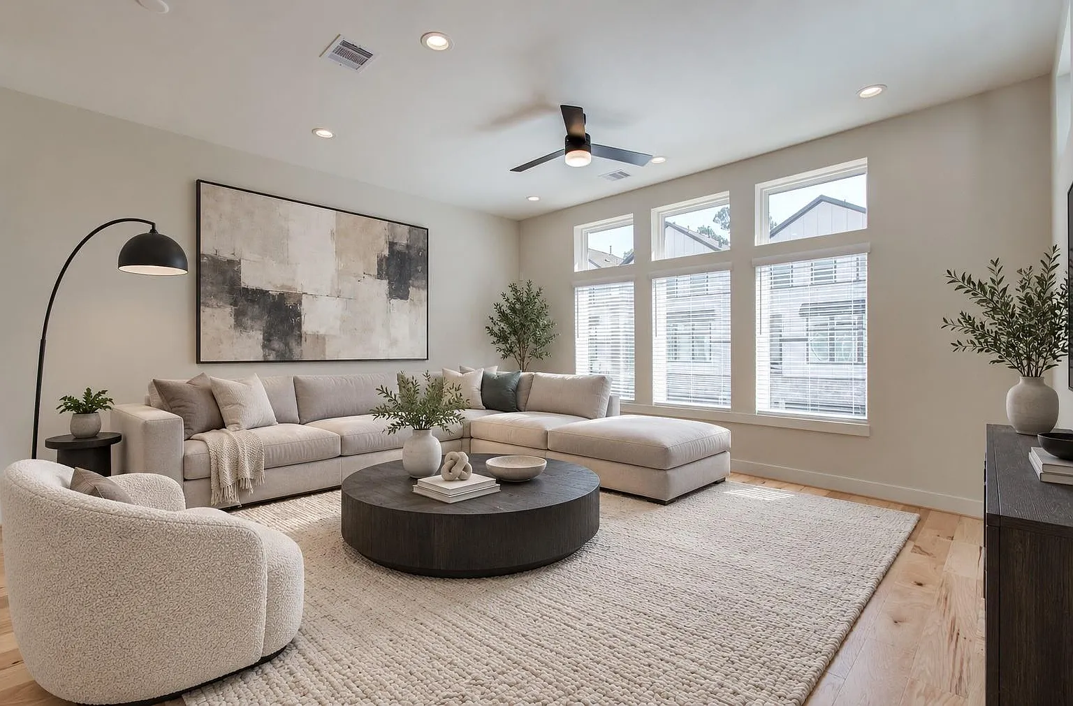 3 bed, 3.5 bath, 1852 sqft, $3,100 — Photo 4