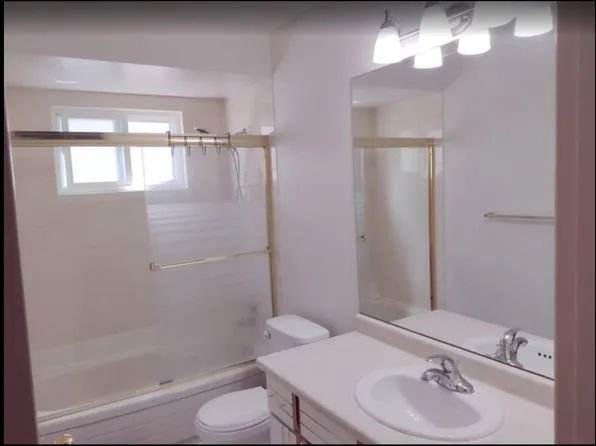 6759 Imperial St #7, Burnaby, BC V5E 1N3