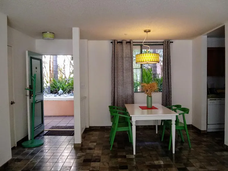 64O Veteran Ave #101 — Photo 6