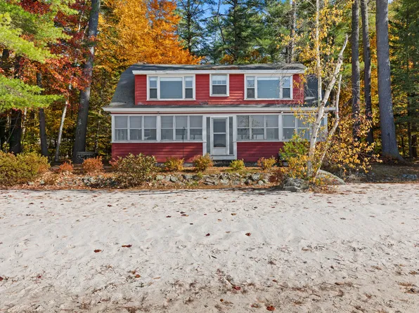 32 Hutchins Road, Raymond, ME 04071