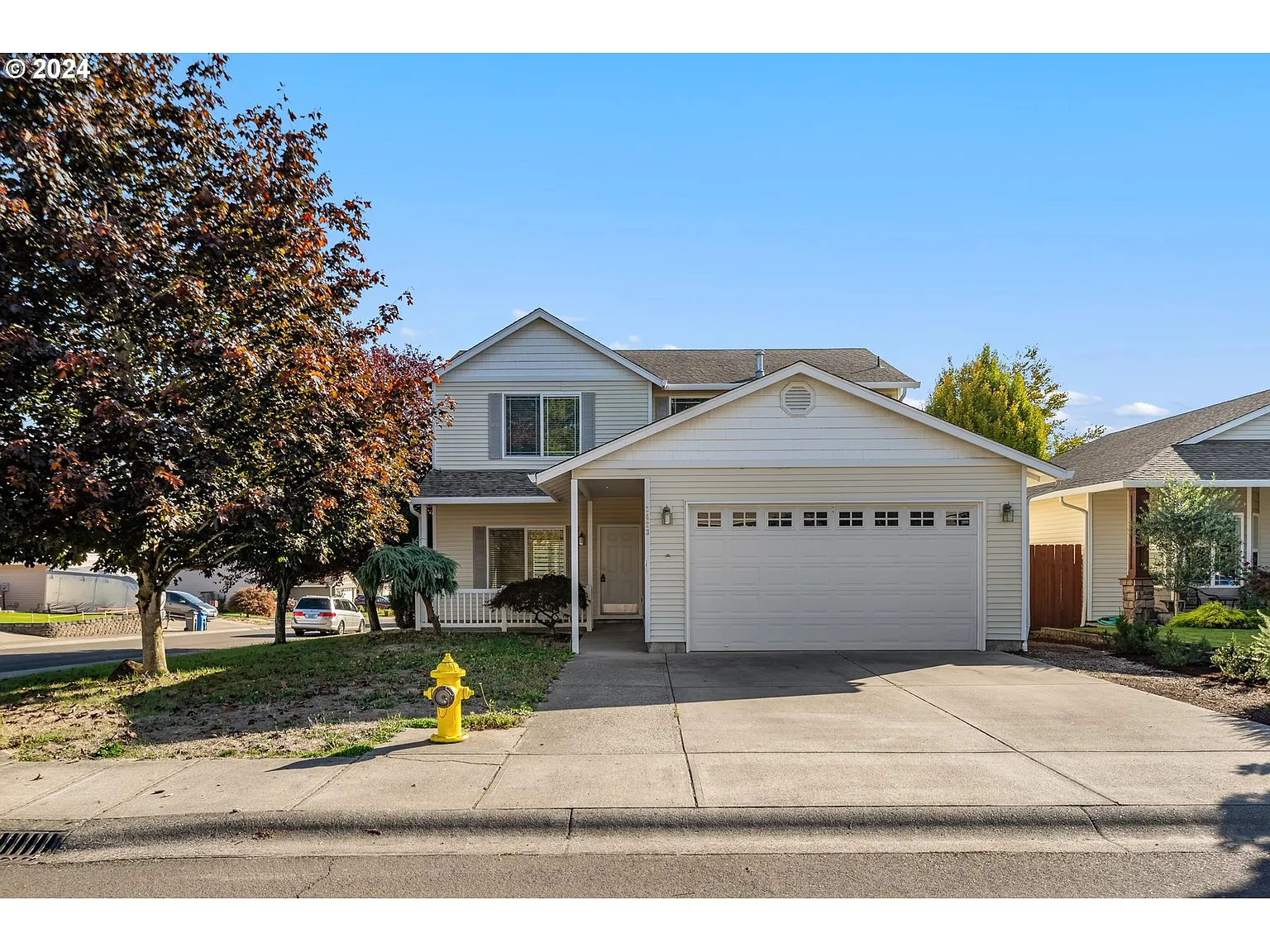 2423 NE 165th Ave photo 1