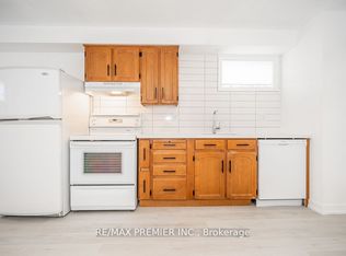 47 Dorsey Dr #1, Toronto, ON M6L 1S9