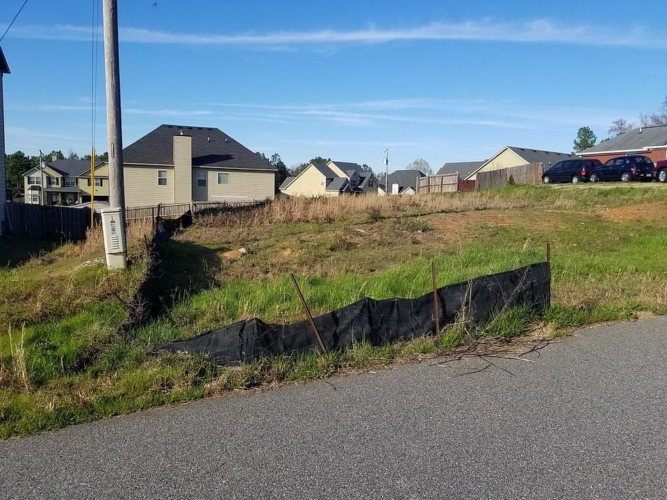 1st image of 6 Jacob Dr