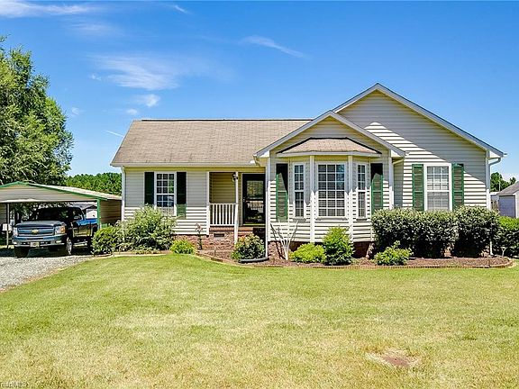 2nd image of 2034 Paisley Dr