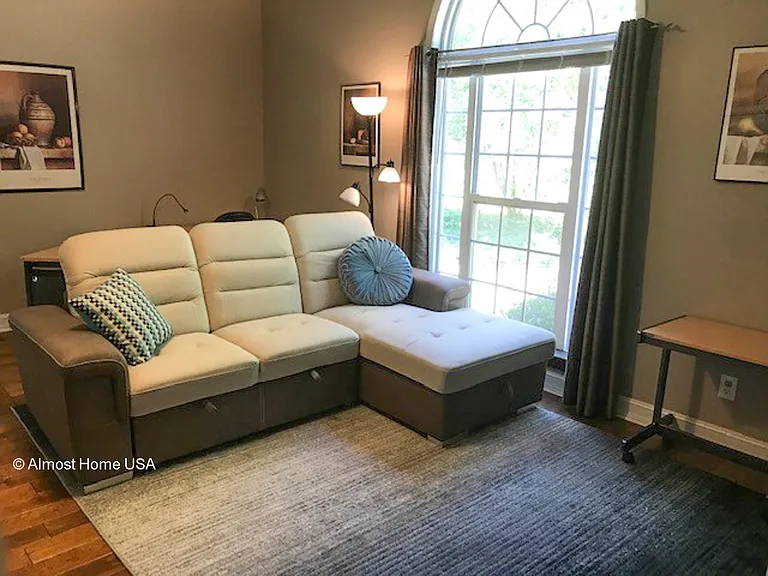 930 Happy Valley Cir — Photo 2