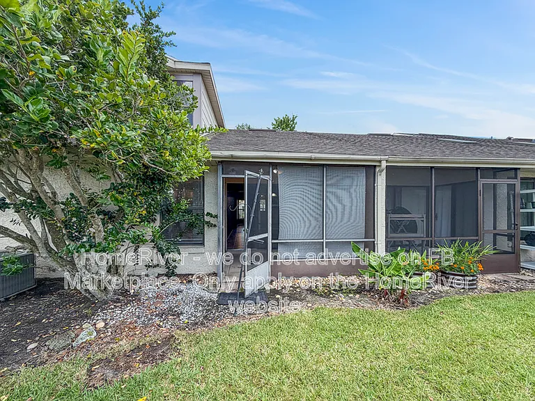 12253 Augusta Woods Cir — Photo 16
