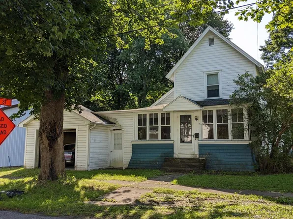 22 Clinton St, Galeton, PA 16922