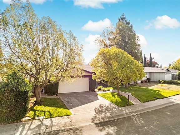 4th image of 97 Newport Way