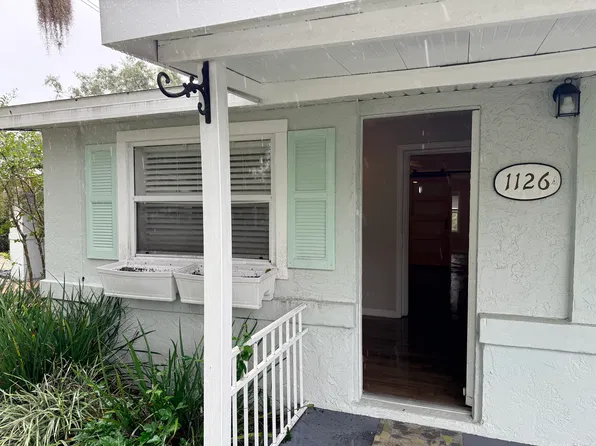 1126 E 1st Ave #A, Mount Dora, FL 32757