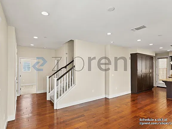 4 bed, 2011 sqft, $4,600 — Photo 3
