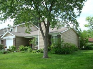 235 Tamarack Dr, Bloomingdale, IL 60108