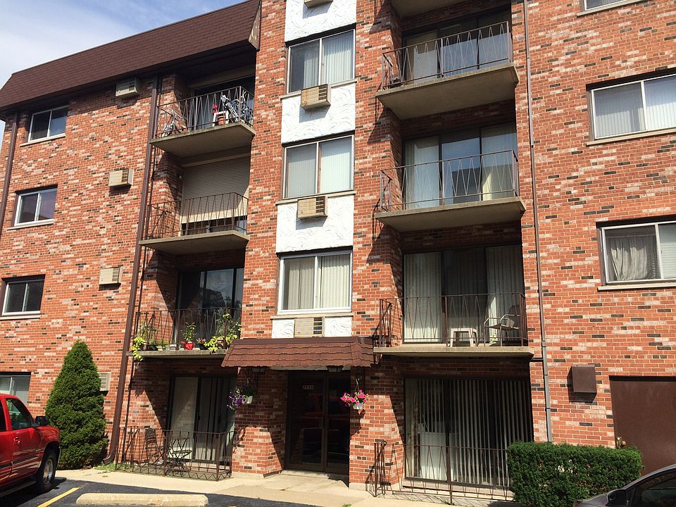 1st image of 7110 W 93rd Pl APT 1D