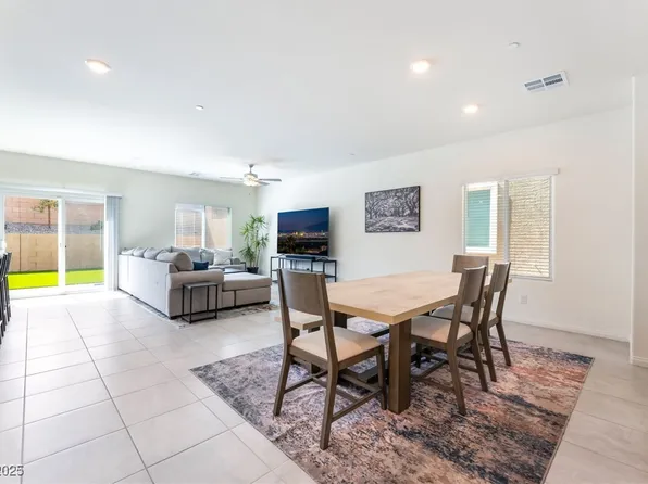 7211 Alabaster Peak St, Las Vegas, NV 89166