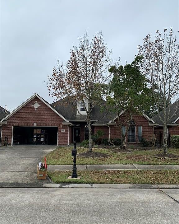 1st image of 406 Friends Knoll Ln