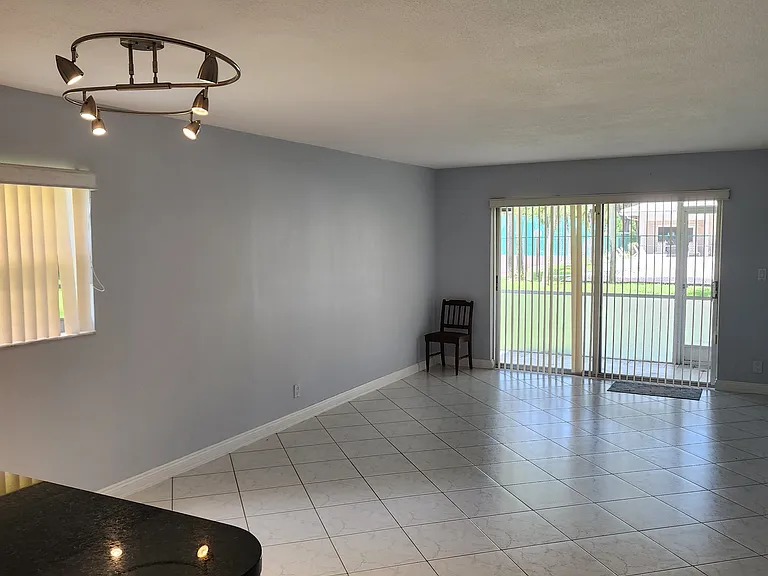 1200 NW 87th Ave #109 — Photo 5