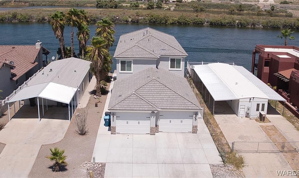 1st image of 727 Riverfront Dr