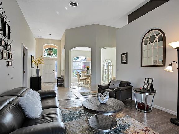 5th image of 13443 Fox Glove St